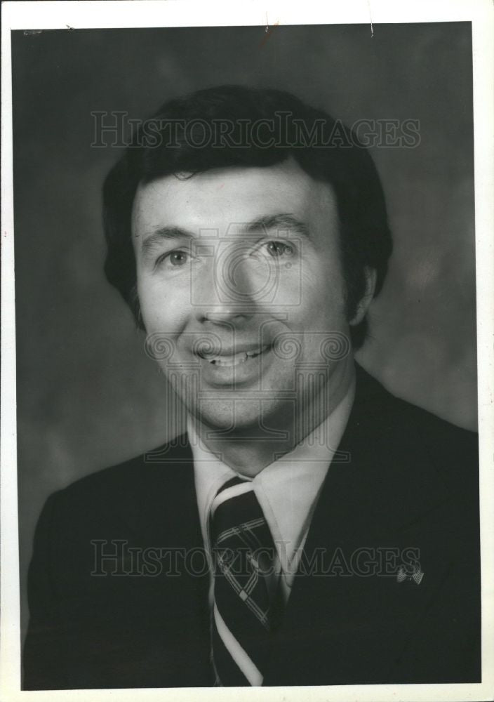 1982 Press Photo R. Robert Geake - Historic Images