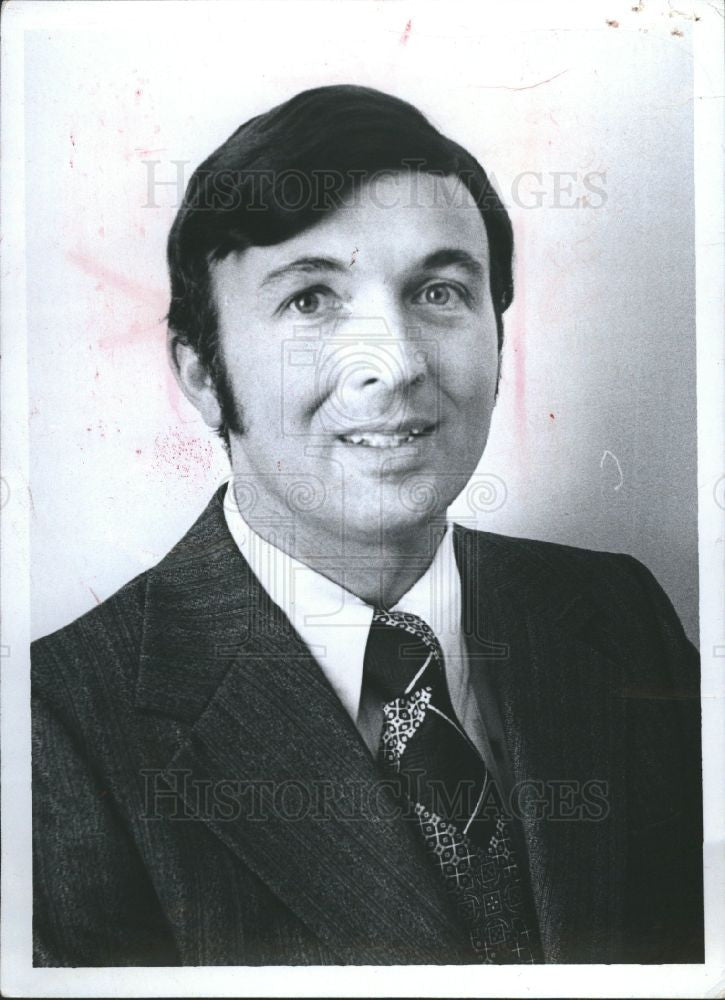 1977 Press Photo R. Robert Geake ( psychologist) - Historic Images