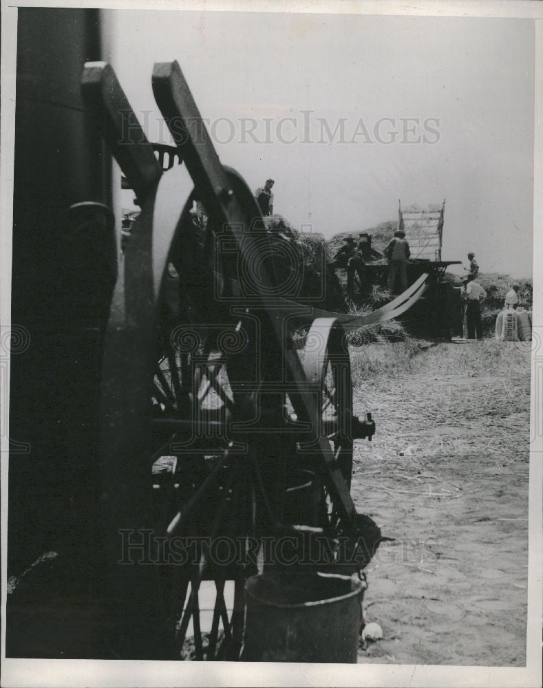 1944 Press Photo Tecumseh Michigan Dynamic Kernels - Historic Images