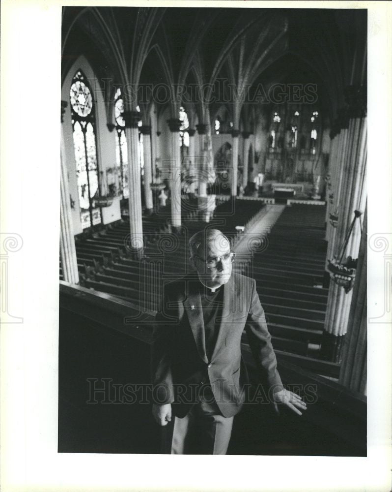 1985 Press Photo Rev. Alphonse Gorecki Detroit - Historic Images