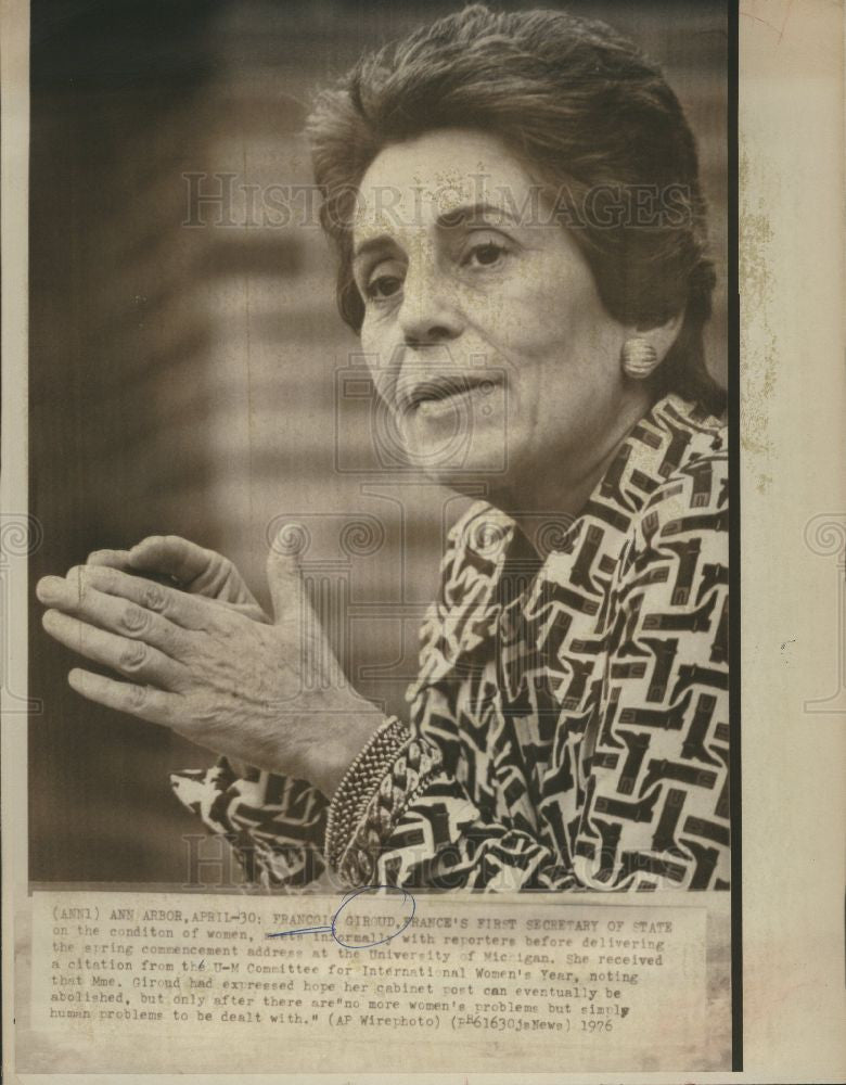 1976 Press Photo Francois Giroud Secretary - Historic Images
