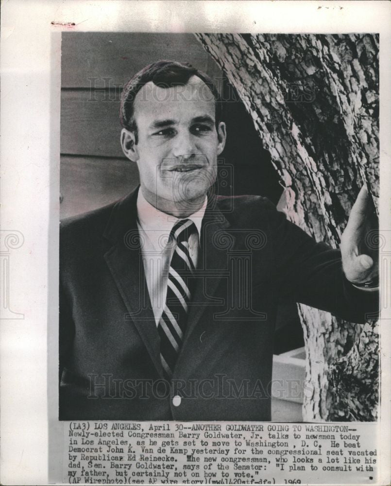 1969 Press Photo Barry Goldwater - Historic Images