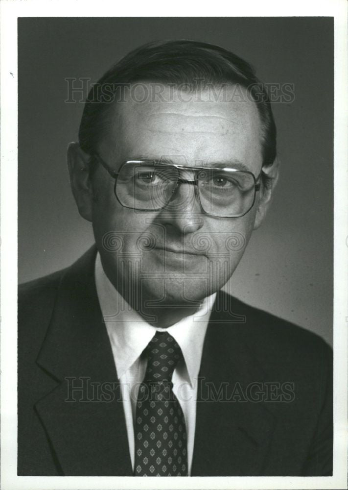 1987 Press Photo William J. Goodell director - Historic Images