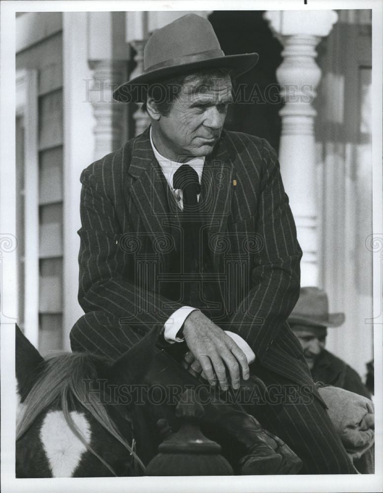 1974 Press Photo Jackie Cooper Actor - Historic Images