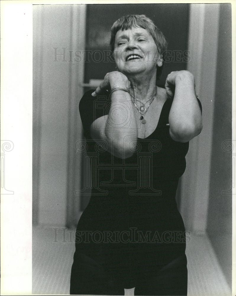1985 Press Photo Agnes butler, pool aerobics instructor - Historic Images