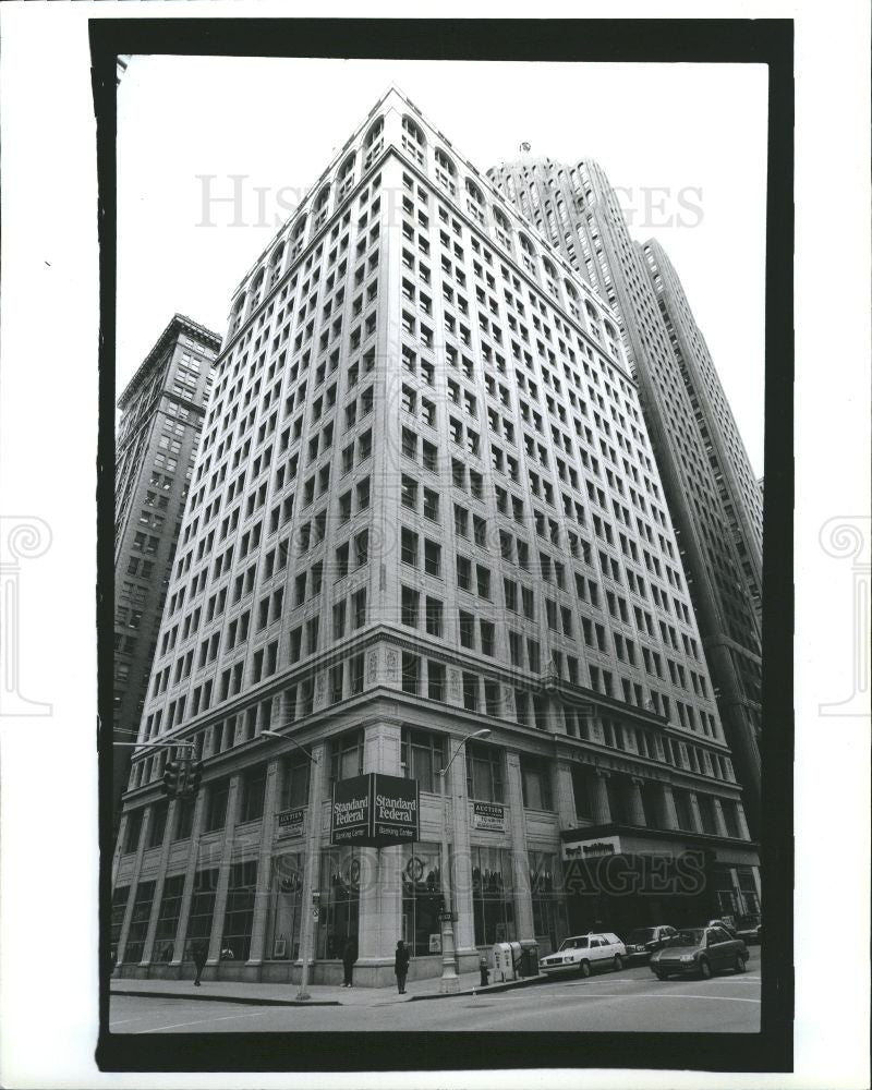 1991 Press Photo ford building,detroit,skyscraper,urban - Historic Images