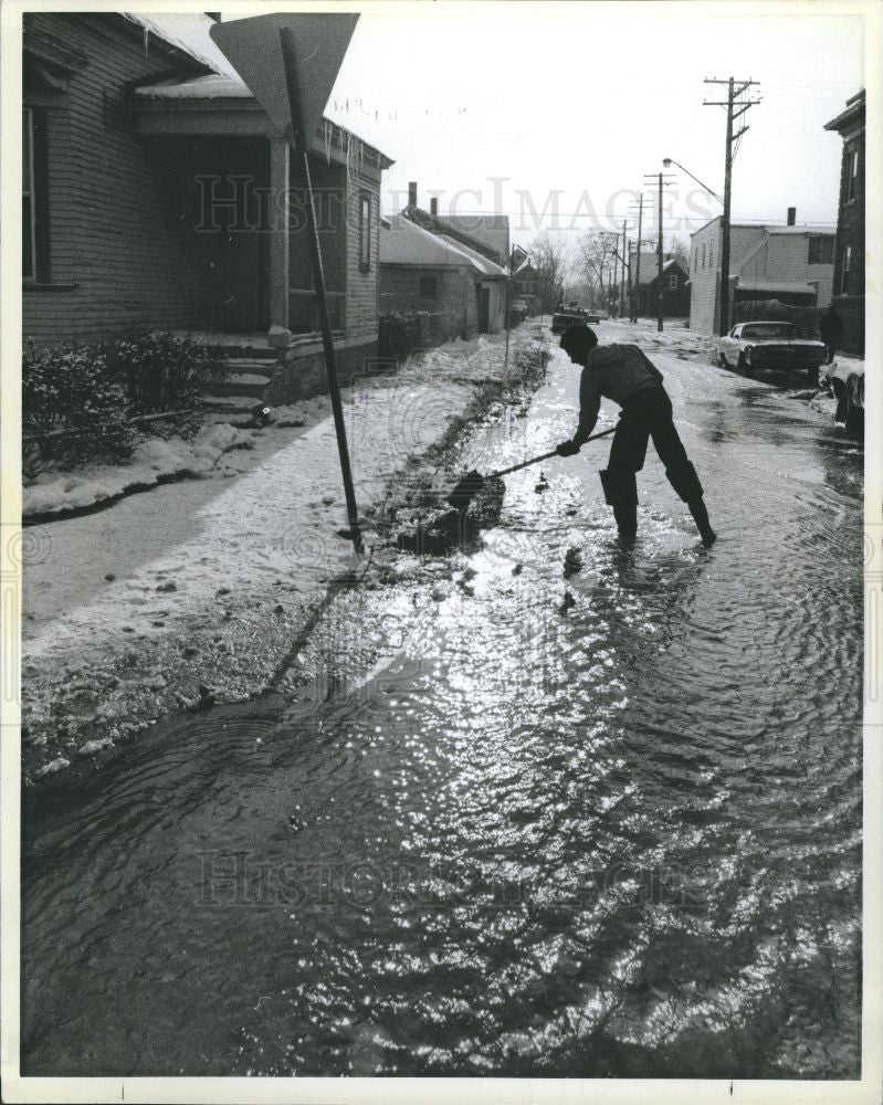 1981 Press Photo Flood, Elmwood South - Historic Images