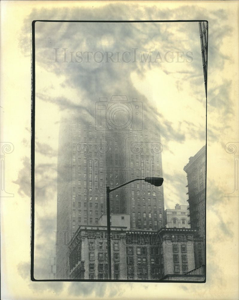 1979 Press Photo Fog Fort Street Detroit Michgian Foggy - Historic Images