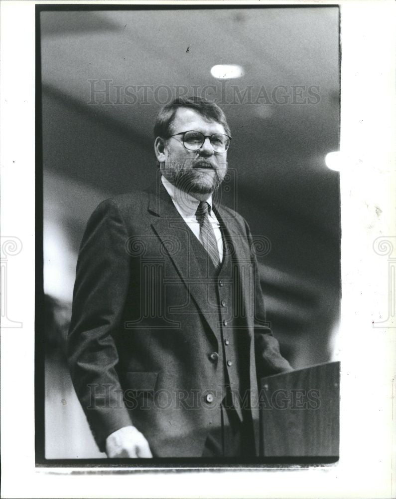 1991 Press Photo OUTGOING DIRECTOR GRAHAM - Historic Images