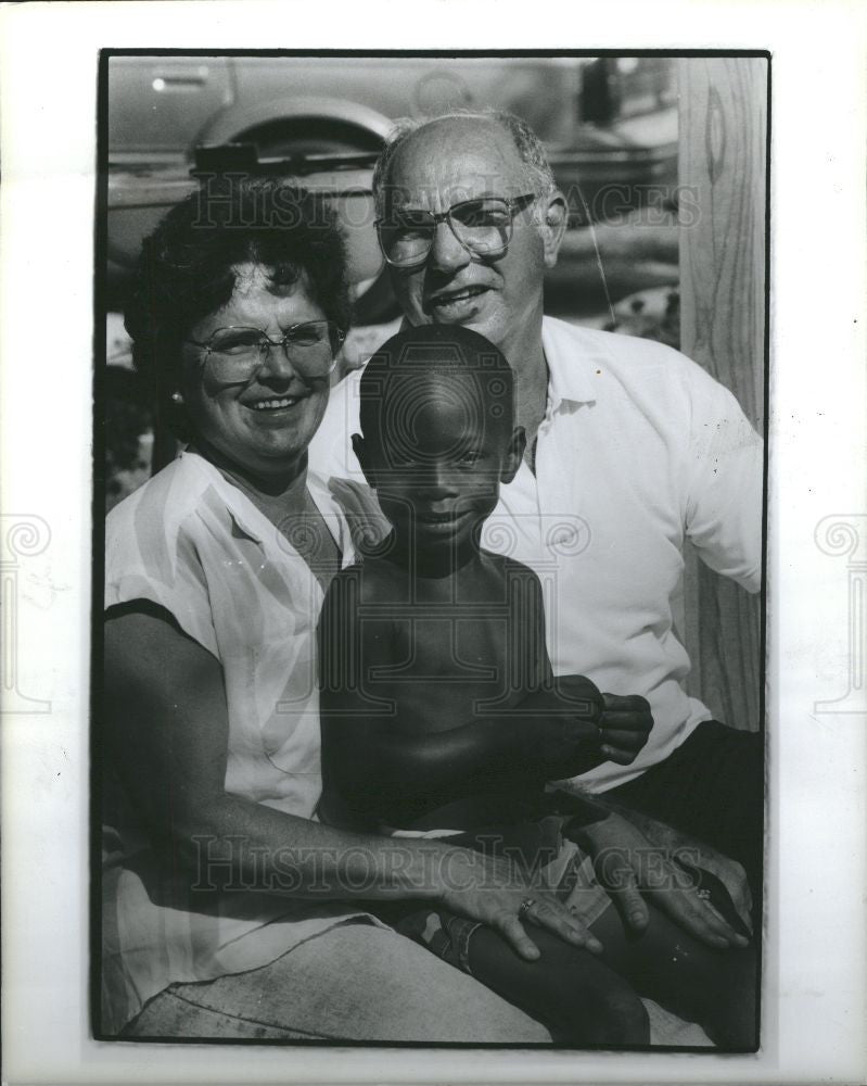 1990 Press Photo John Rae Goulette Jamar Adoption - Historic Images