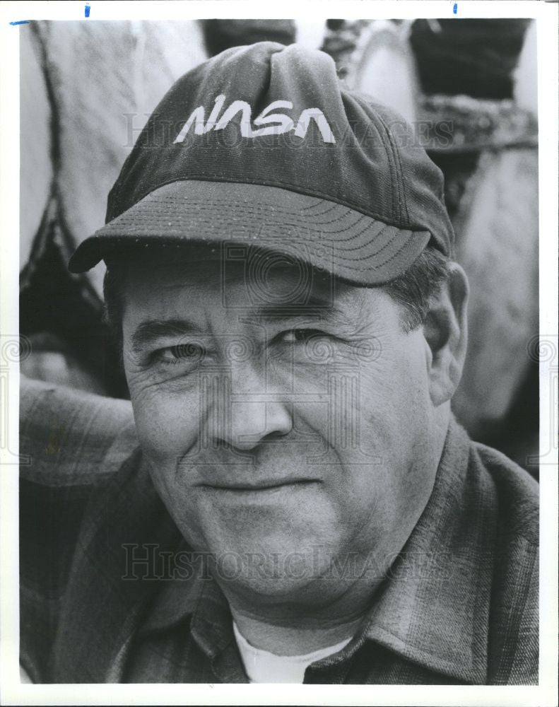 1992 Press Photo Barry Corbin as Minnifield - Historic Images