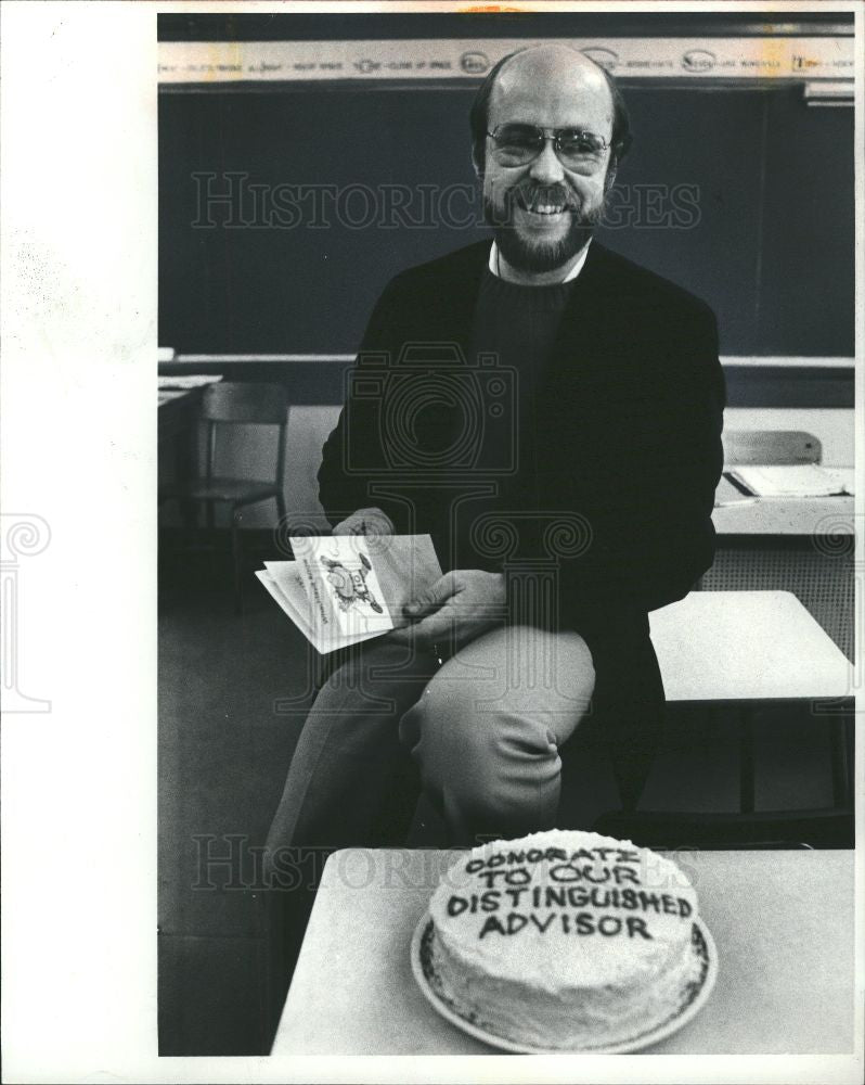 1991 Press Photo Robert L. Button journalism teacher - Historic Images