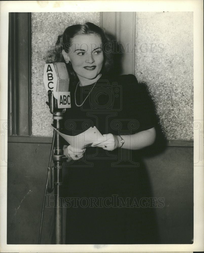 1945 Press Photo Jeanne Cagney Best Sellers ABC - Historic Images