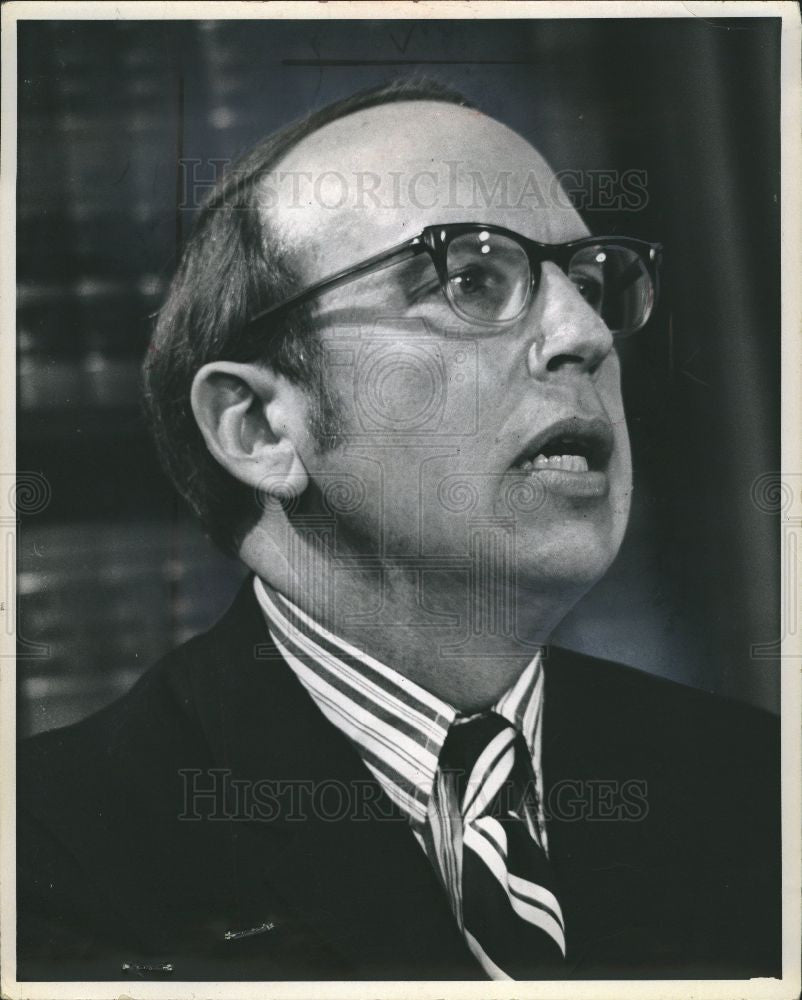 1972 Press Photo William Cahalan Chief Psychiatrist - Historic Images