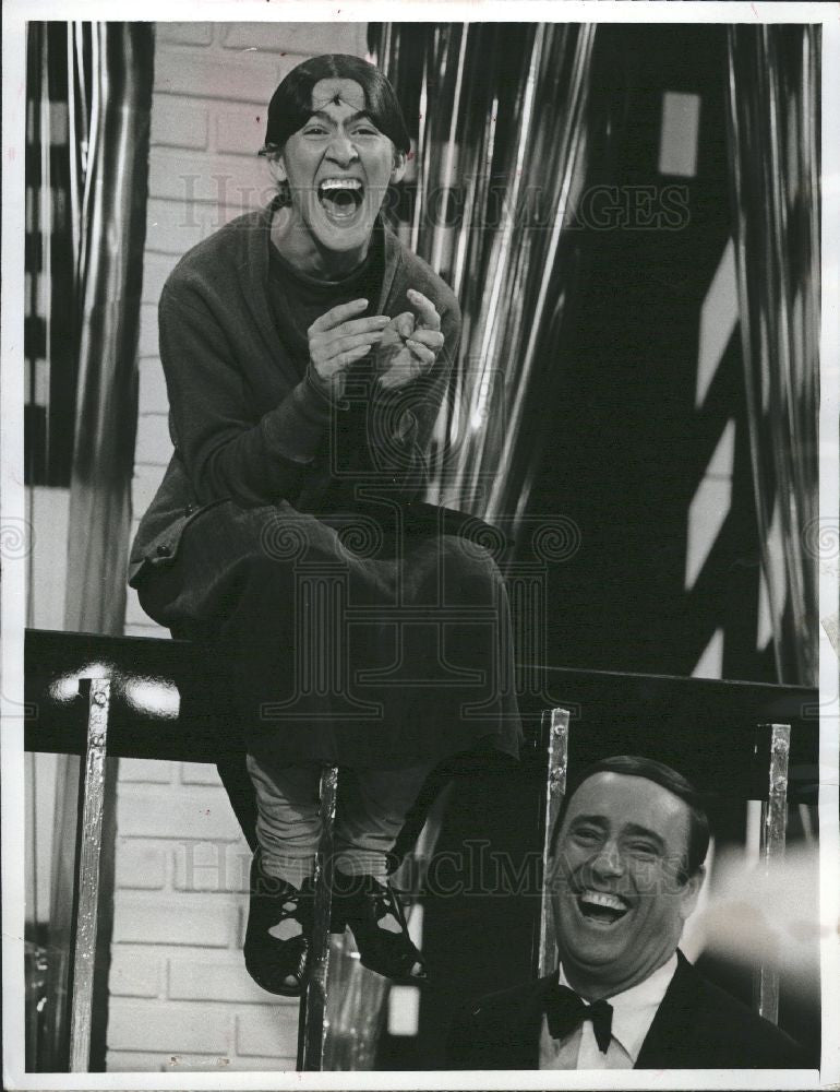 1974 Press Photo Dick Martin   comedian - Historic Images