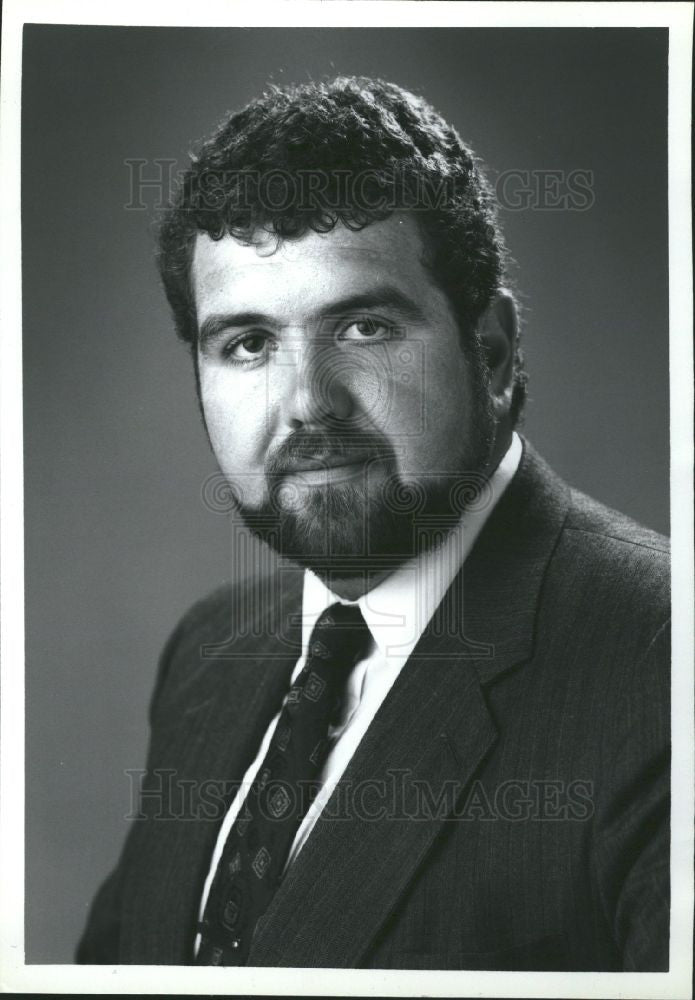1990 Press Photo Mike Butz Macomb County Commissioner - Historic Images