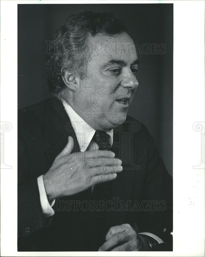 1983 Press Photo Joseph Califano - Historic Images