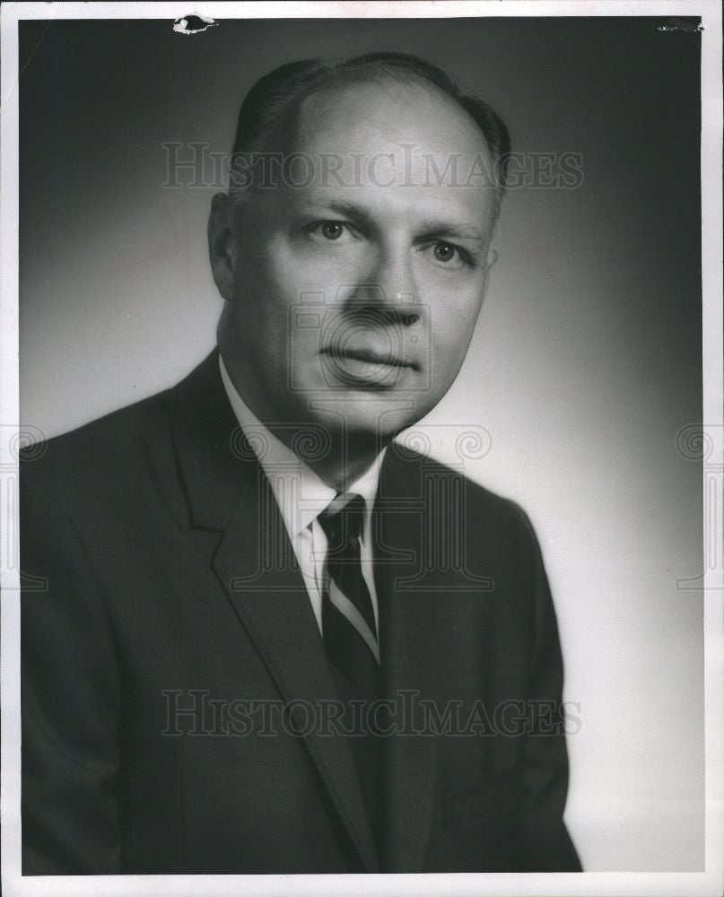 1967 Press Photo Robert G. Quinn, - Historic Images