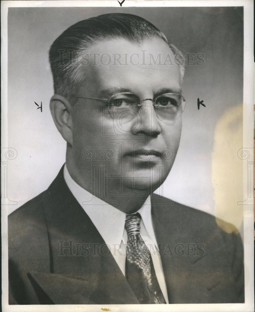 1951 Press Photo E.C. Quinn Vice President Chrysler - Historic Images