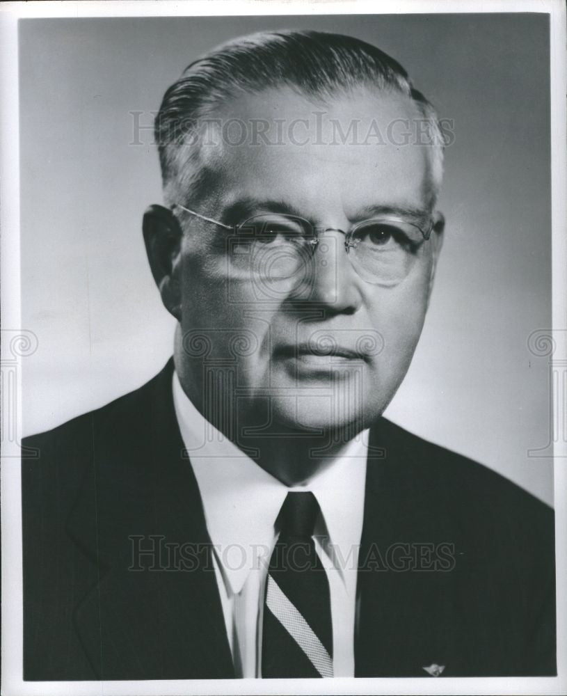 1954 Press Photo E.C. Quinn,chrysler,1954,president - Historic Images