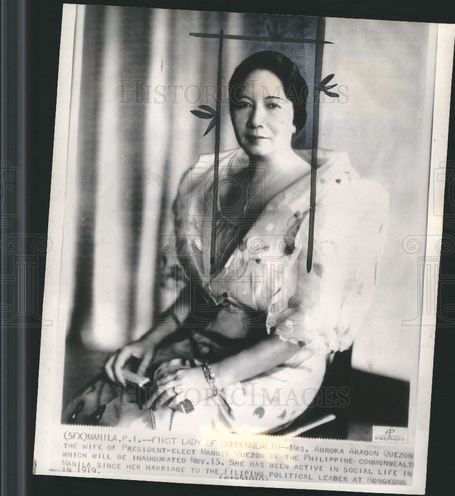 1935 Press Photo Manuel Quezon Aurora Aragon Philippine - Historic Images