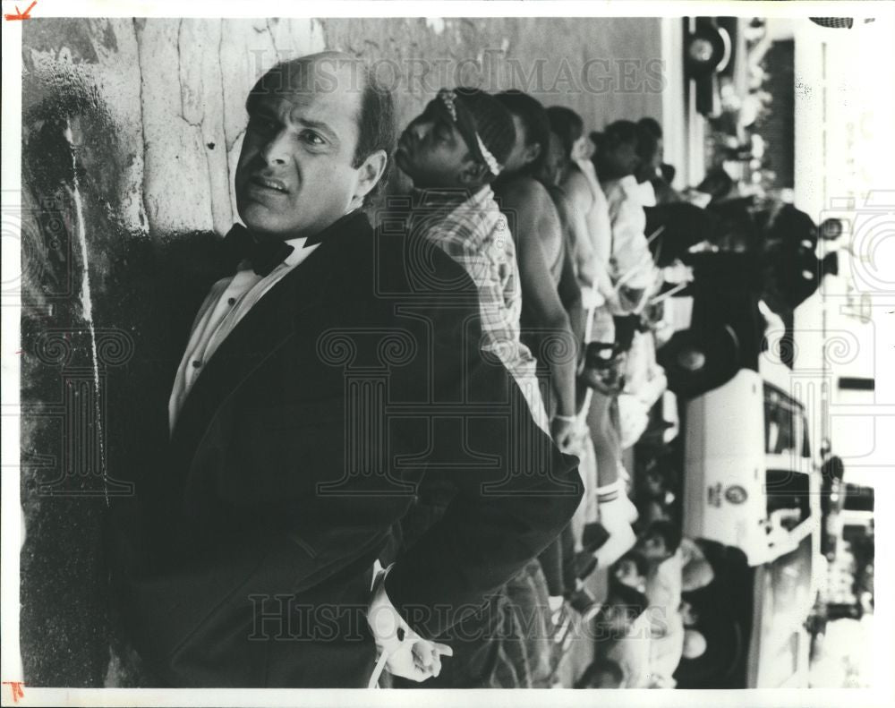 1992 Press Photo Alan Rachins, wedding, loot, arrested - Historic Images