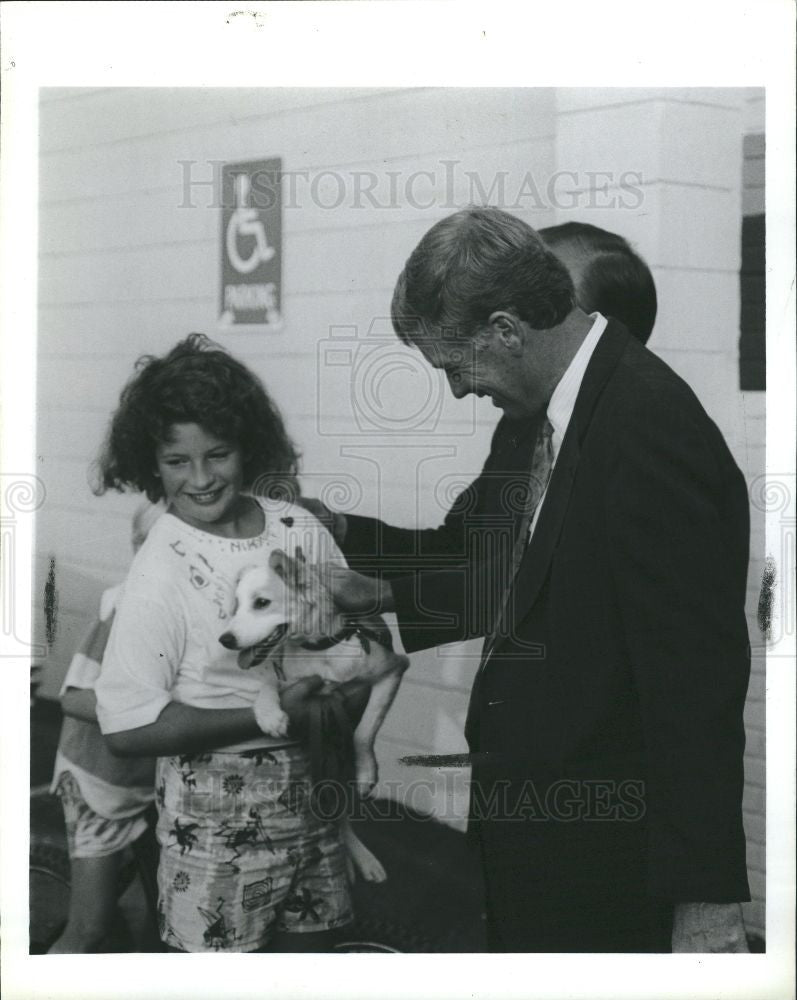 1990 Press Photo Vice President Dan Quayle fundraising - Historic Images
