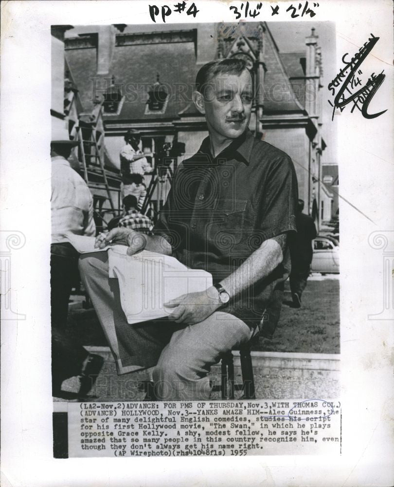 1955 Press Photo Alec  Guinness - Historic Images