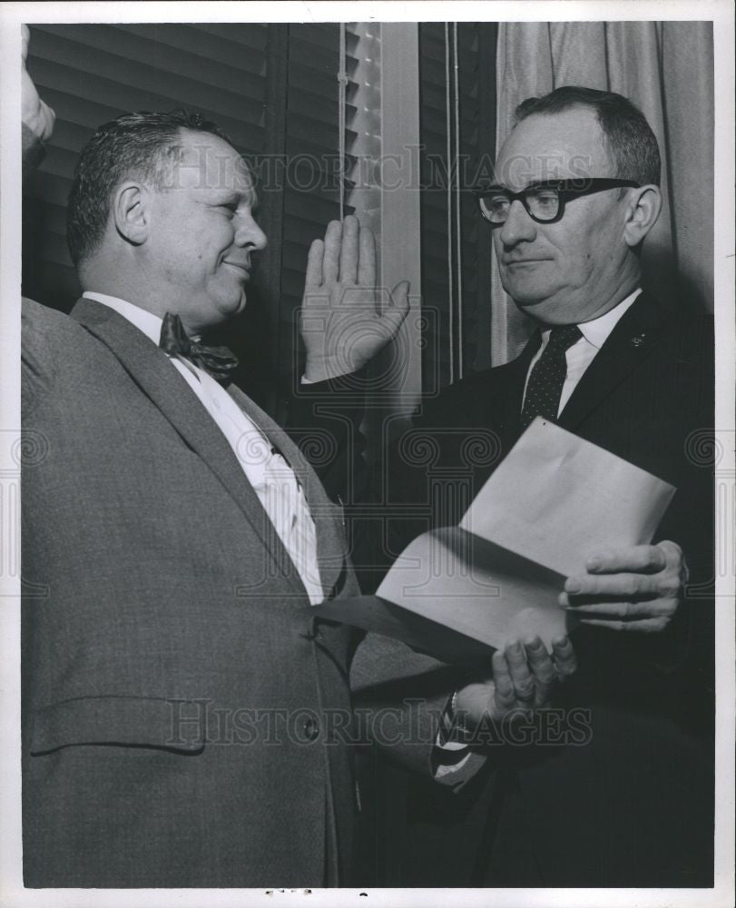 1960 Press Photo Charles Edgecomb Wayne County auditor - Historic Images