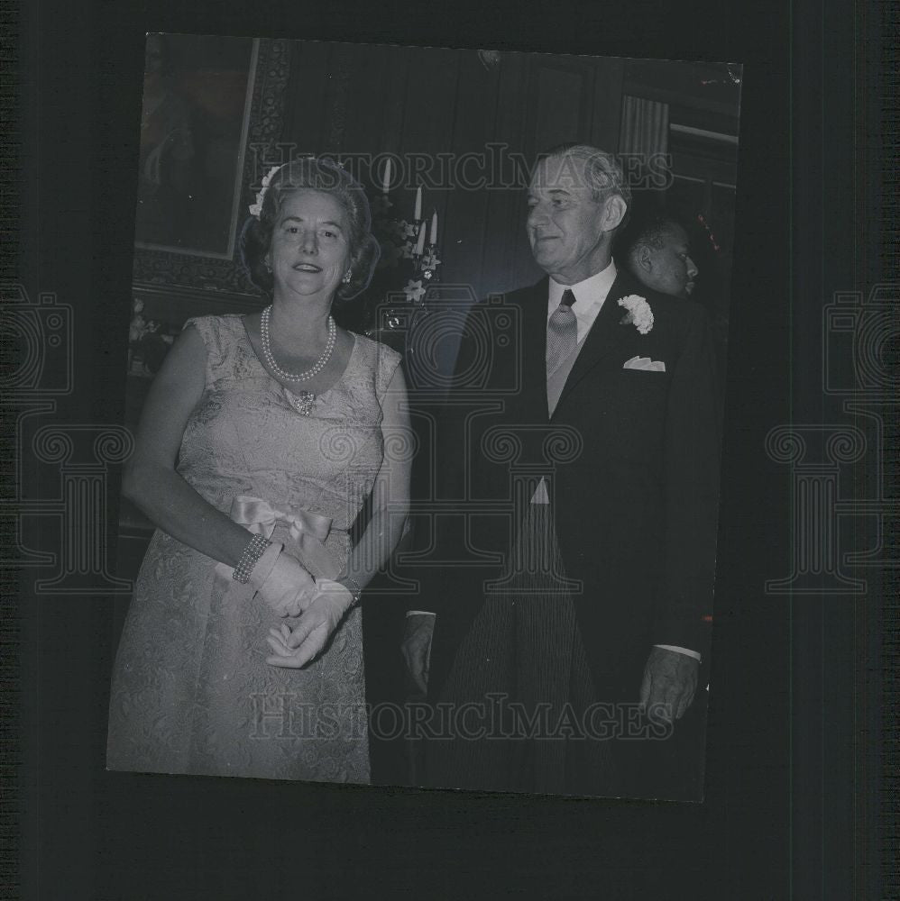 1964 Press Photo Mr. and Mrs. E. Lloyd Ecclestone - Historic Images