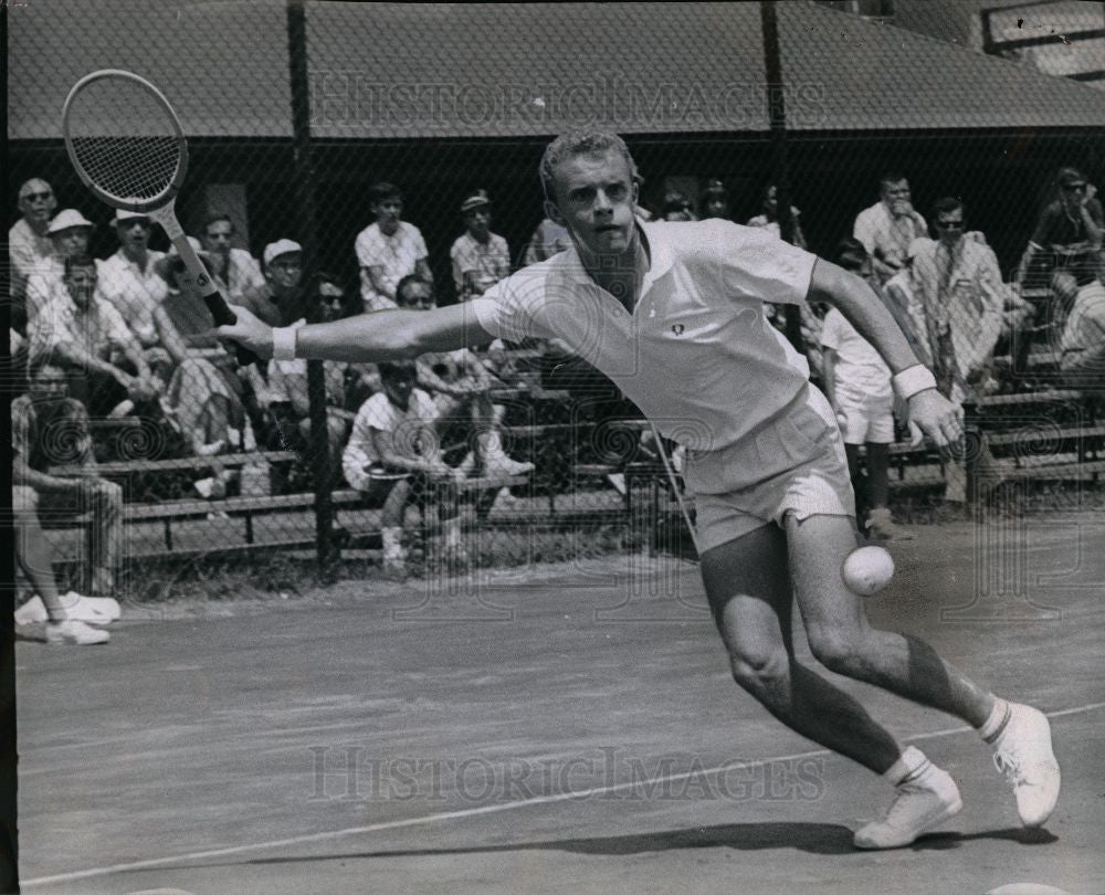 1966 Press Photo Raymond Moore Tennis Professional - Historic Images