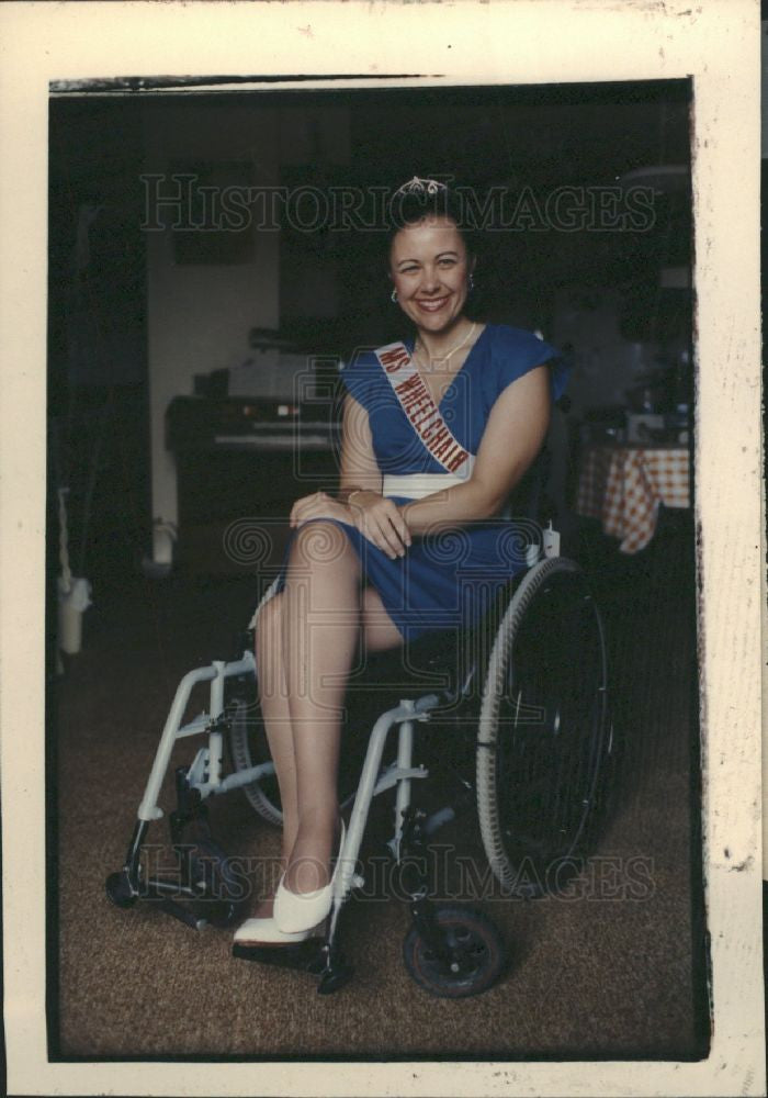 1990 Press Photo Mary Lou Baranski Ms Wheelchair - Historic Images