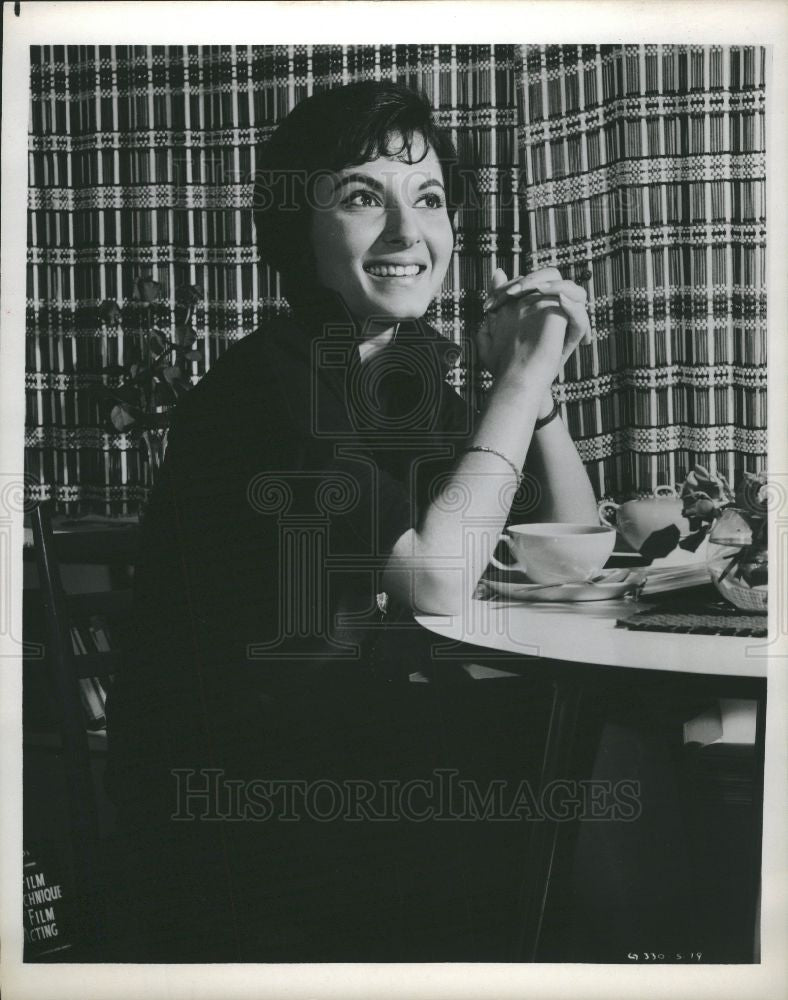 1960 Press Photo ELANE EDEN AS HUTCH - Historic Images