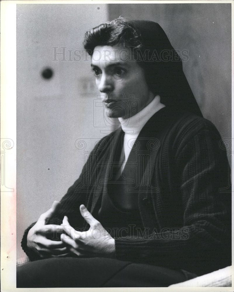 1980 Press Photo Sister Xavier Ballance nurse - Historic Images