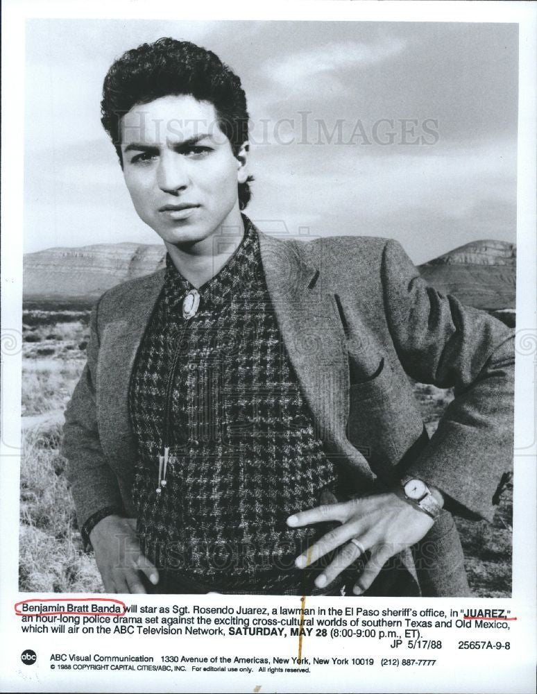 Press Photo IN JUAREZ POLICE DRAMA SET AGAINST - Historic Images