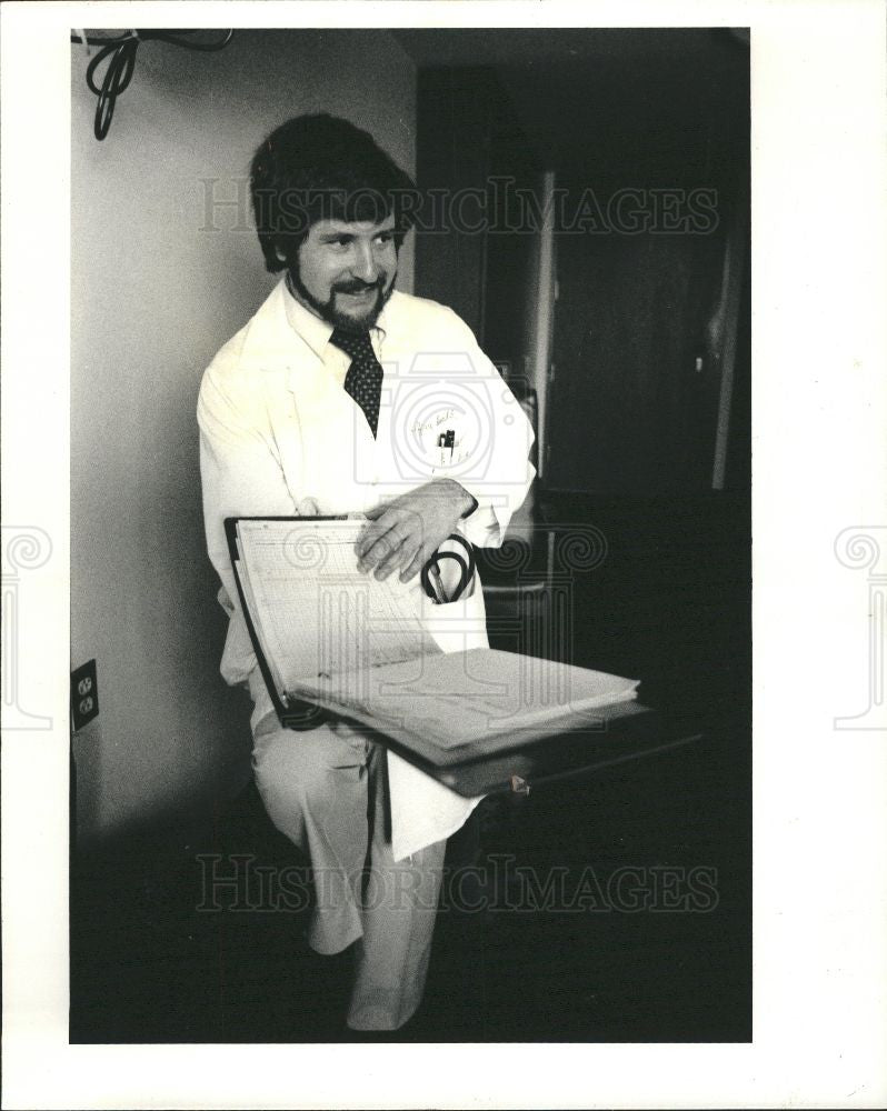 1986 Press Photo Dr. Jeffrey Band - Historic Images