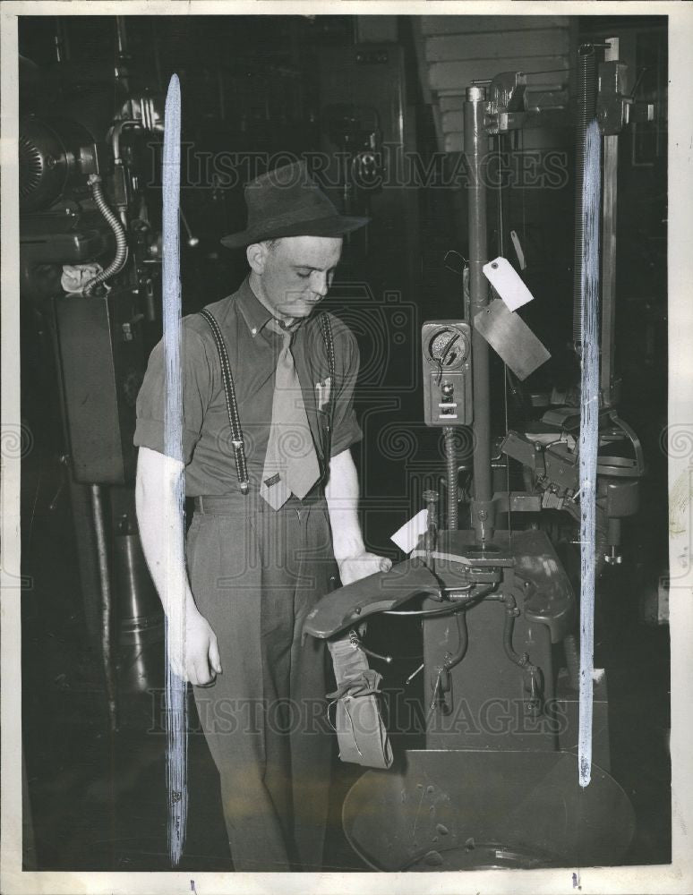 1941 Press Photo Ford Motor Company Strike Damage - Historic Images
