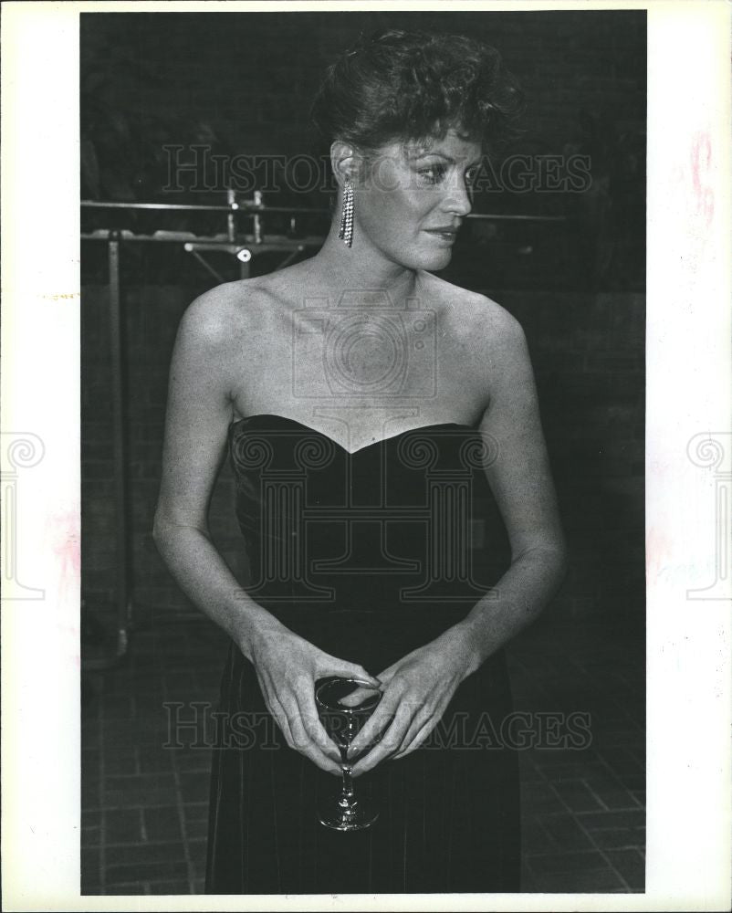1984 Press Photo British Actress Cheryl Hall - Historic Images