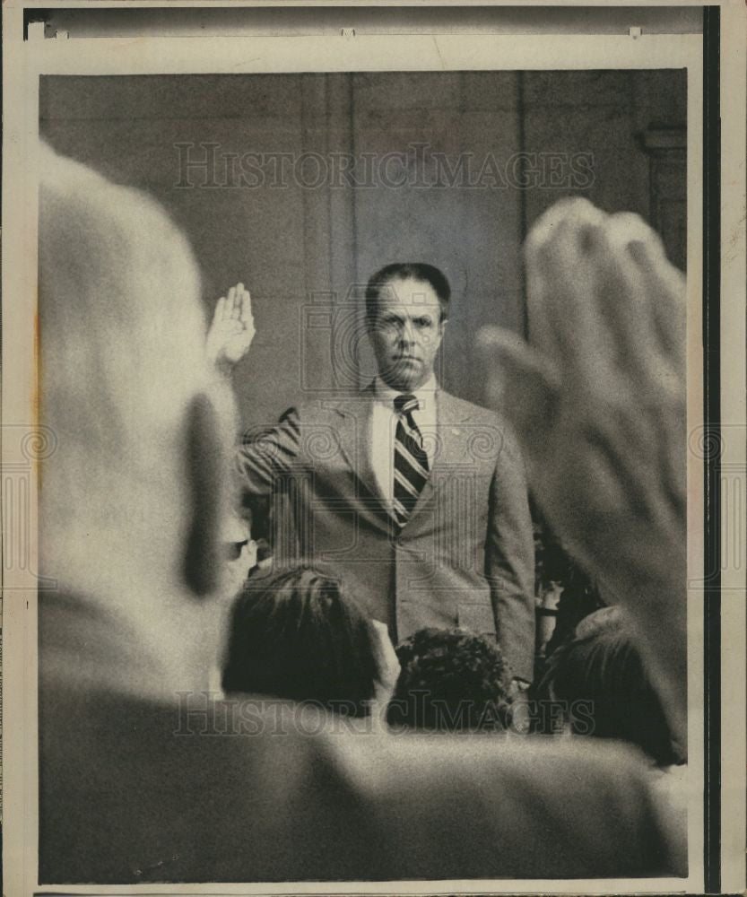 1973 Press Photo H.R. Halderman sworn Senate Watergate - Historic Images