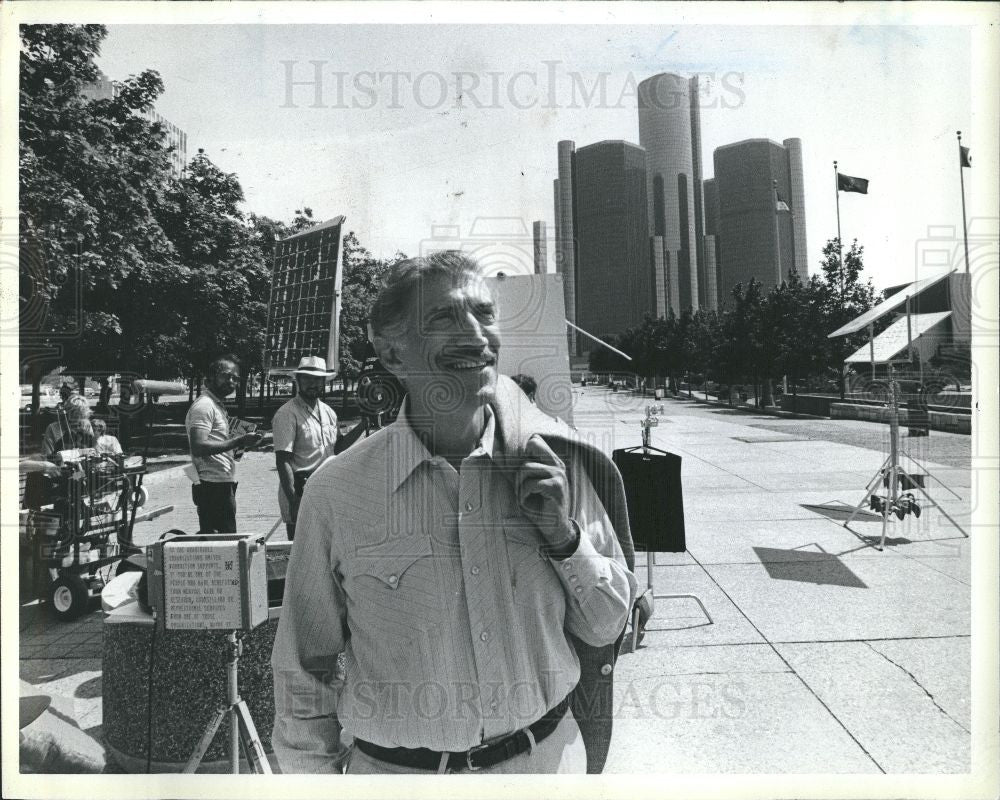 1985 Press Photo Joseph Campanella Detroit - Historic Images