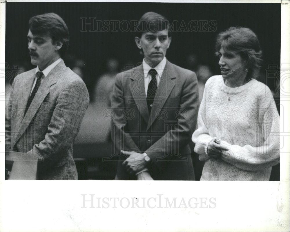 1990 Press Photo VESTER MILLS - Historic Images