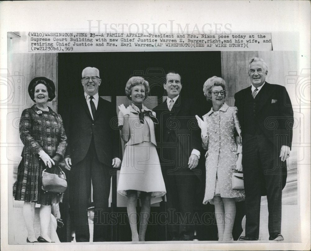 1969 Press Photo Nixon Warren Burger Earl Warren wives - Historic Images
