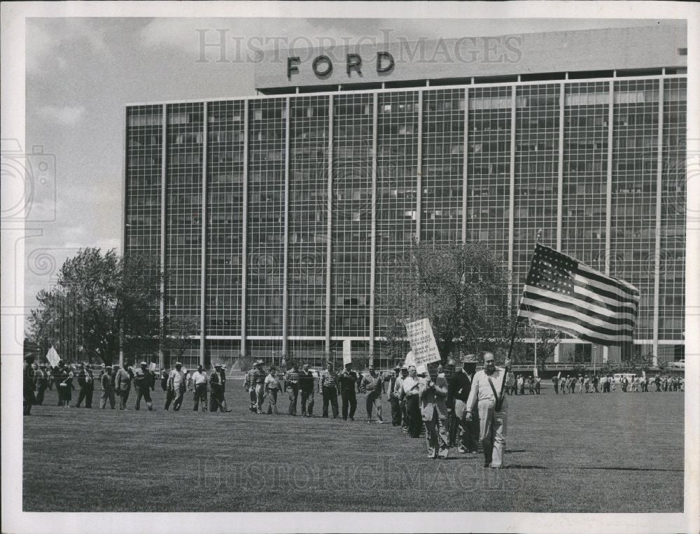 1958 Press Photo Ford Automobiles automaker Detroit - Historic Images