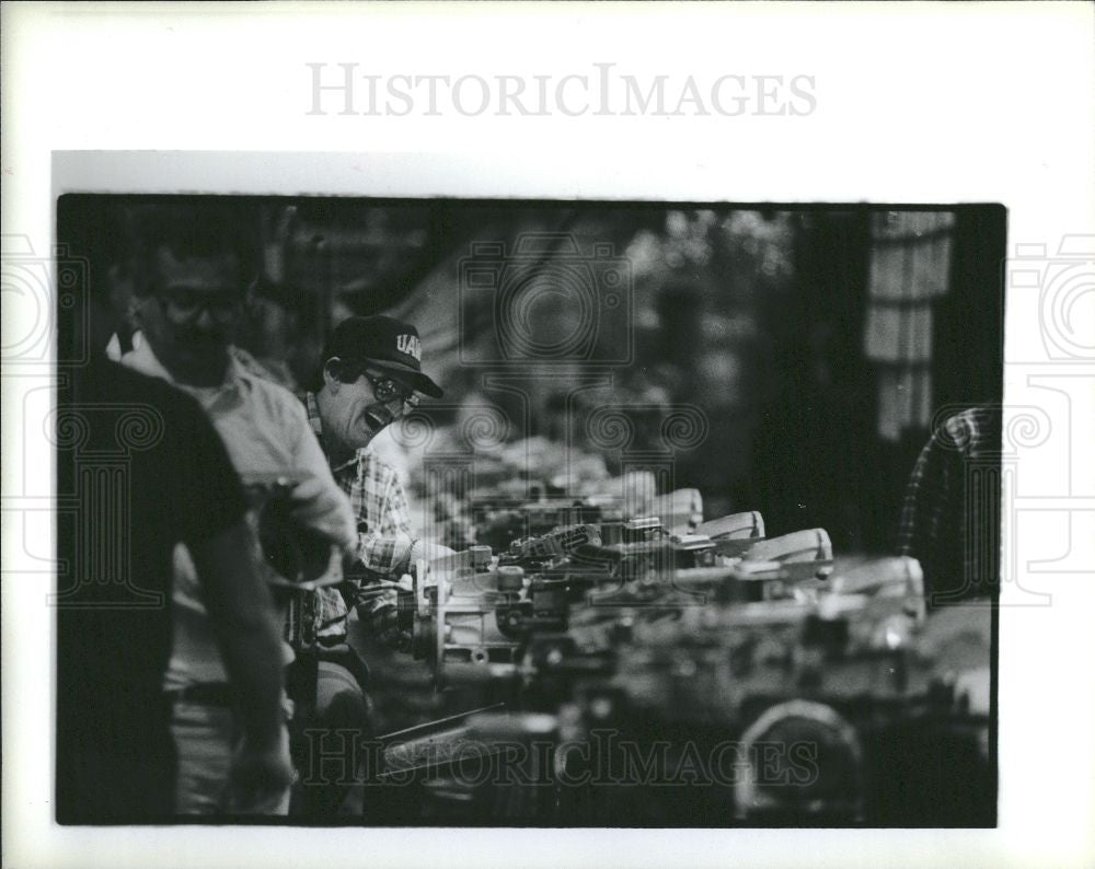 1990 Press Photo Ford Motor Co. Livonia Tranmission - Historic Images