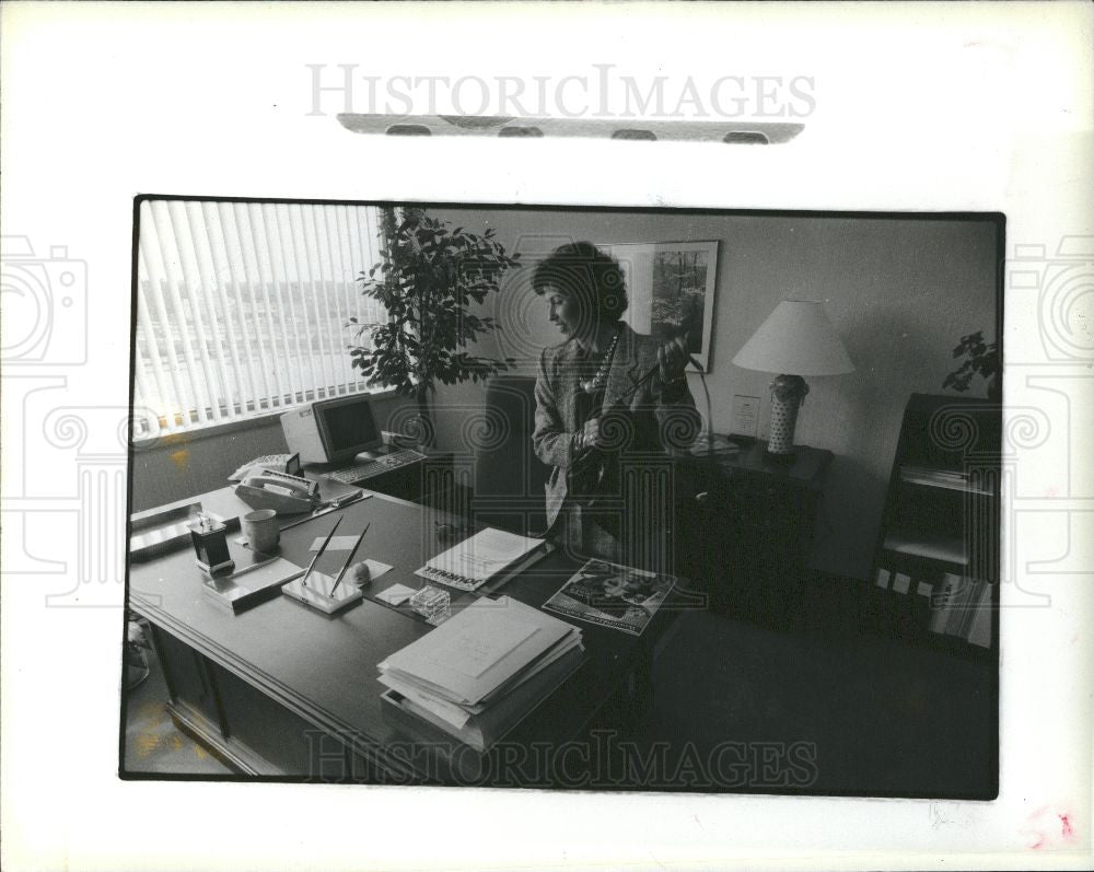 1988 Press Photo Paula Blanchard Casey Communications - Historic Images