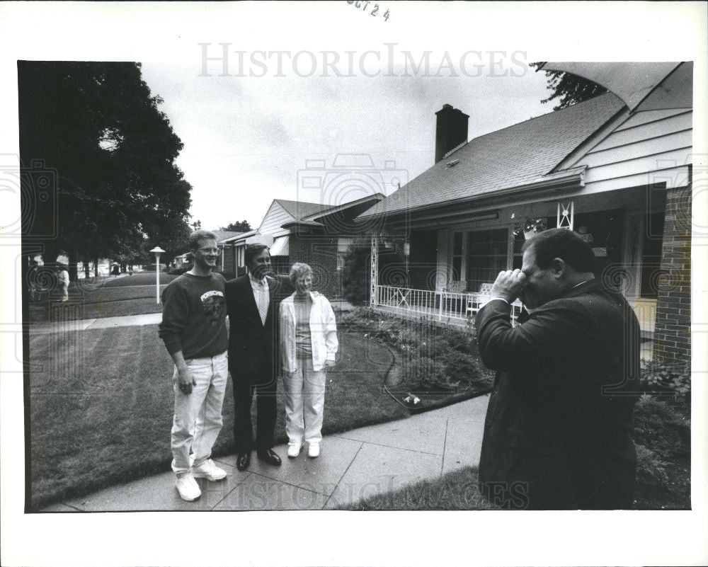 1990 Press Photo James Blanchard campaign trail - Historic Images