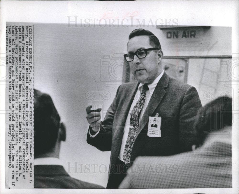 1968 Press Photo Charles A. Berry, dir. Med. Operations - Historic Images