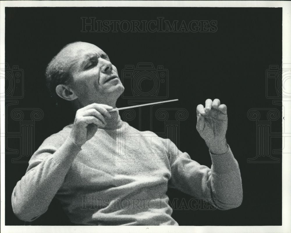 1981 Press Photo Gary Bertini conductor orchestra opera - Historic Images