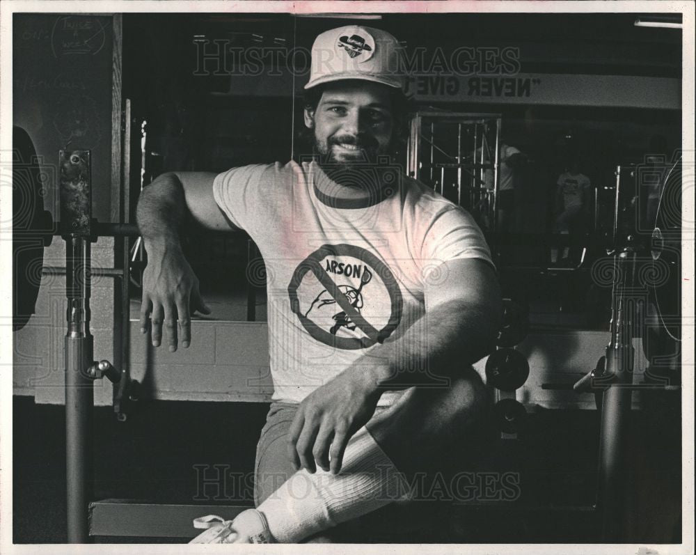 1984 Press Photo ken fantetti linebacker . - Historic Images