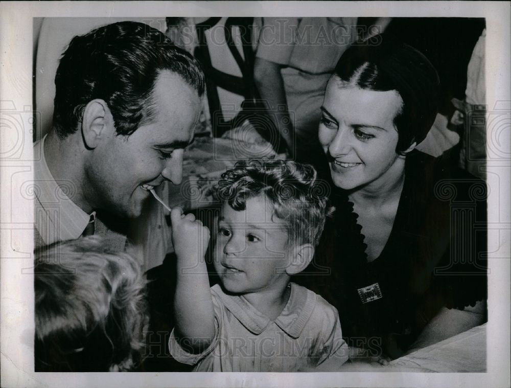1945 Press Photo Veloz and Yolanda - Historic Images